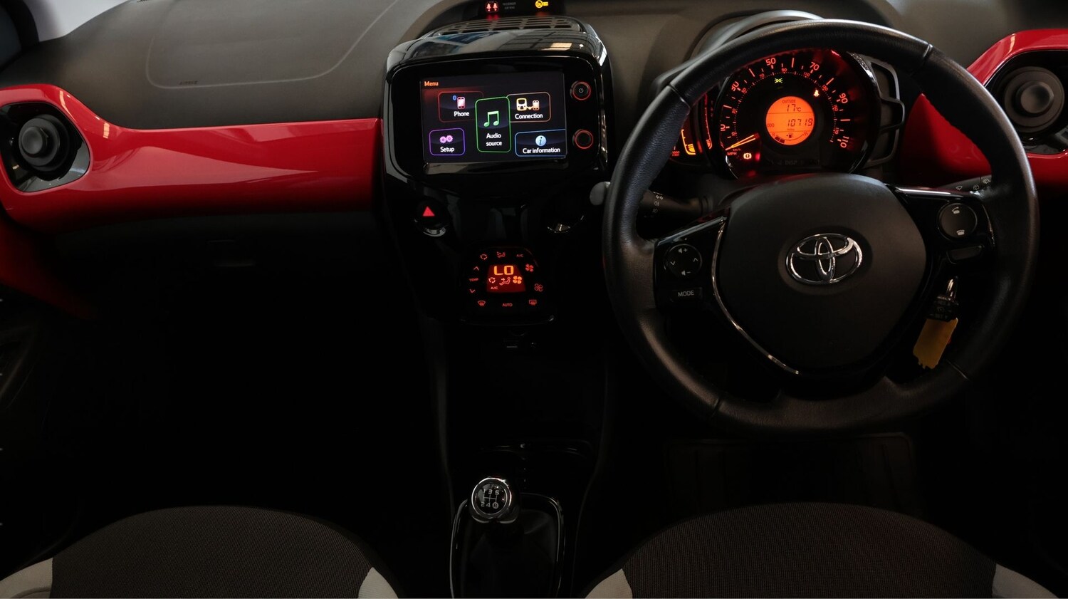 Used Toyota AYGO 2018 for sale - 77840060: Photo 13