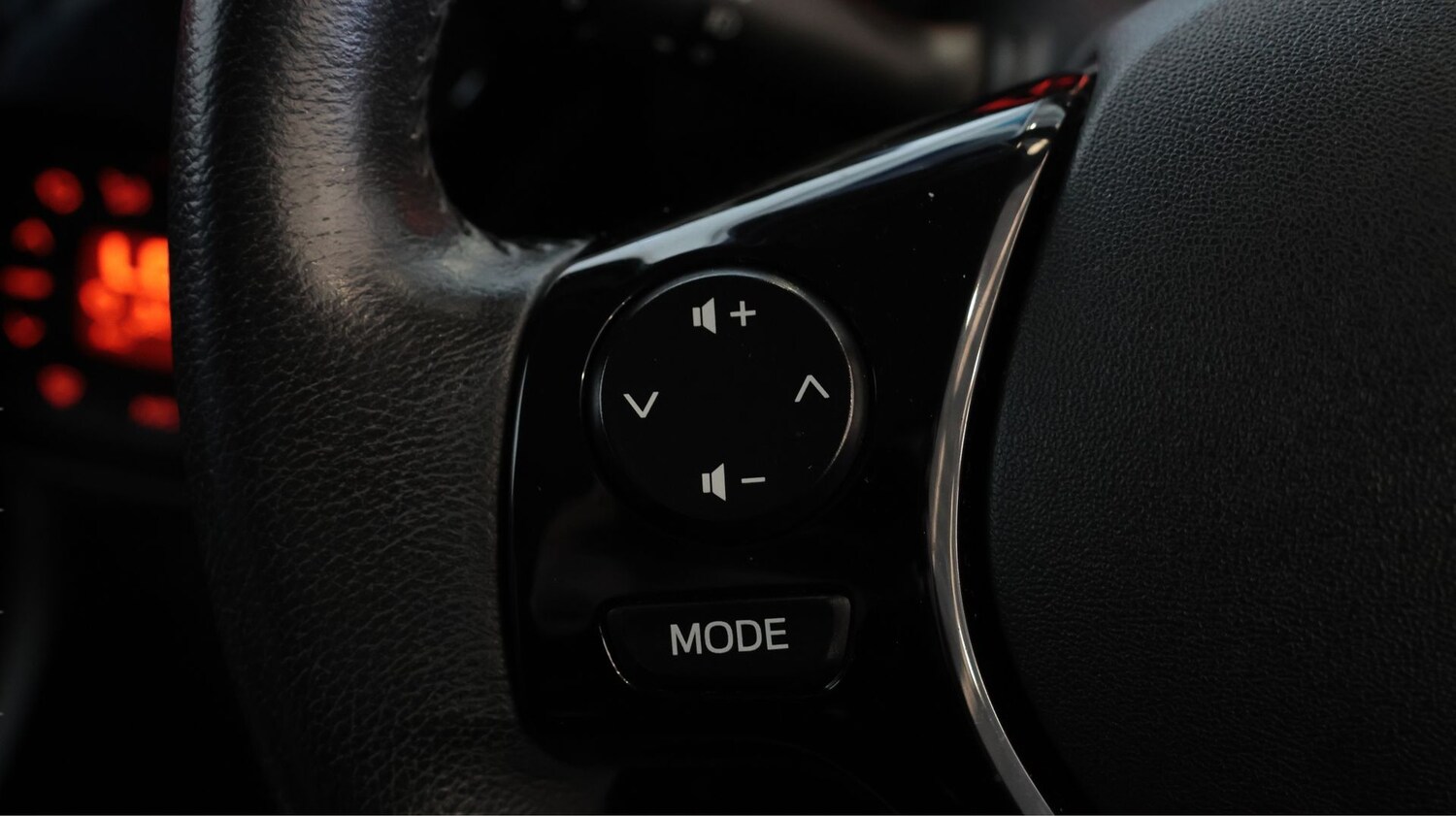 Used Toyota AYGO 2018 for sale - 77840060: Photo 21