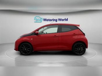 Used Toyota AYGO 2018 for sale - 77840060: Photo