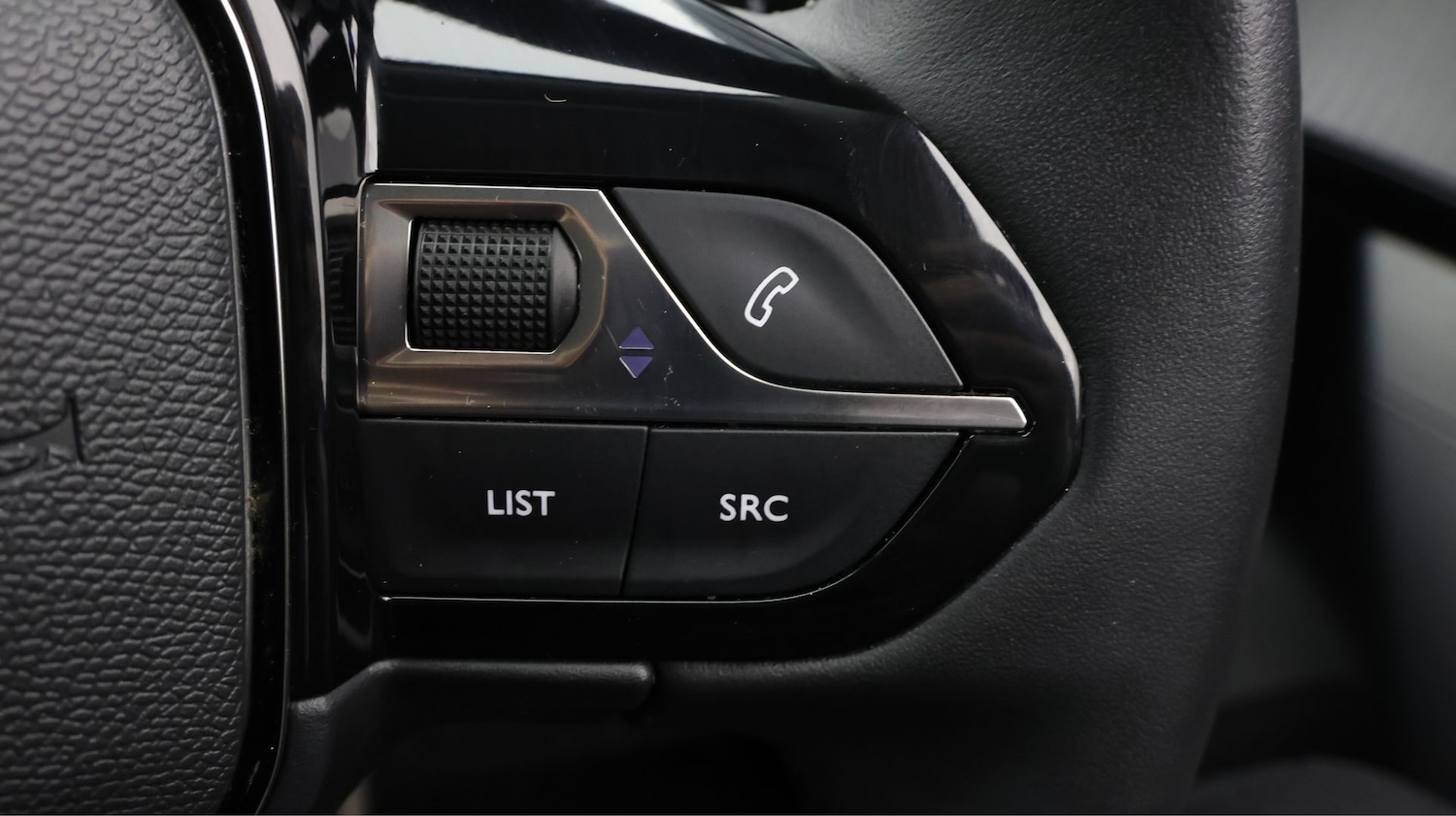 Used Peugeot 2008 2021 for sale - 77438829: Photo 22