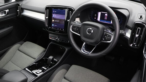 Used Volvo XC40 2023 for sale - 75351125: Photo 10