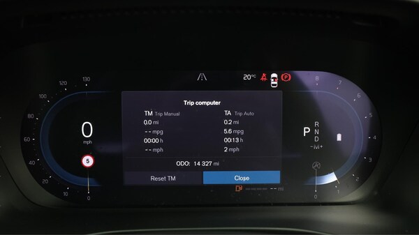 Used Volvo XC40 2023 for sale - 75351125: Photo 11
