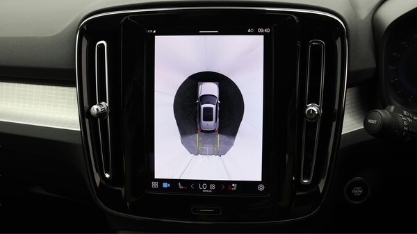 Used Volvo XC40 2023 for sale - 75351125: Photo 39