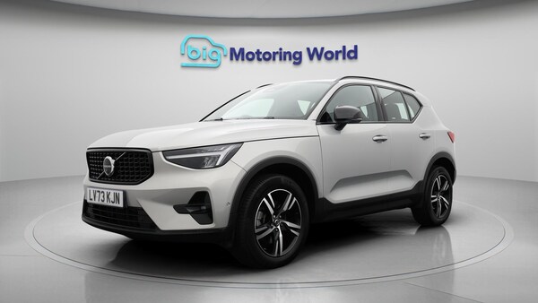 Used Volvo XC40 2023 for sale - 75351125: Photo 4