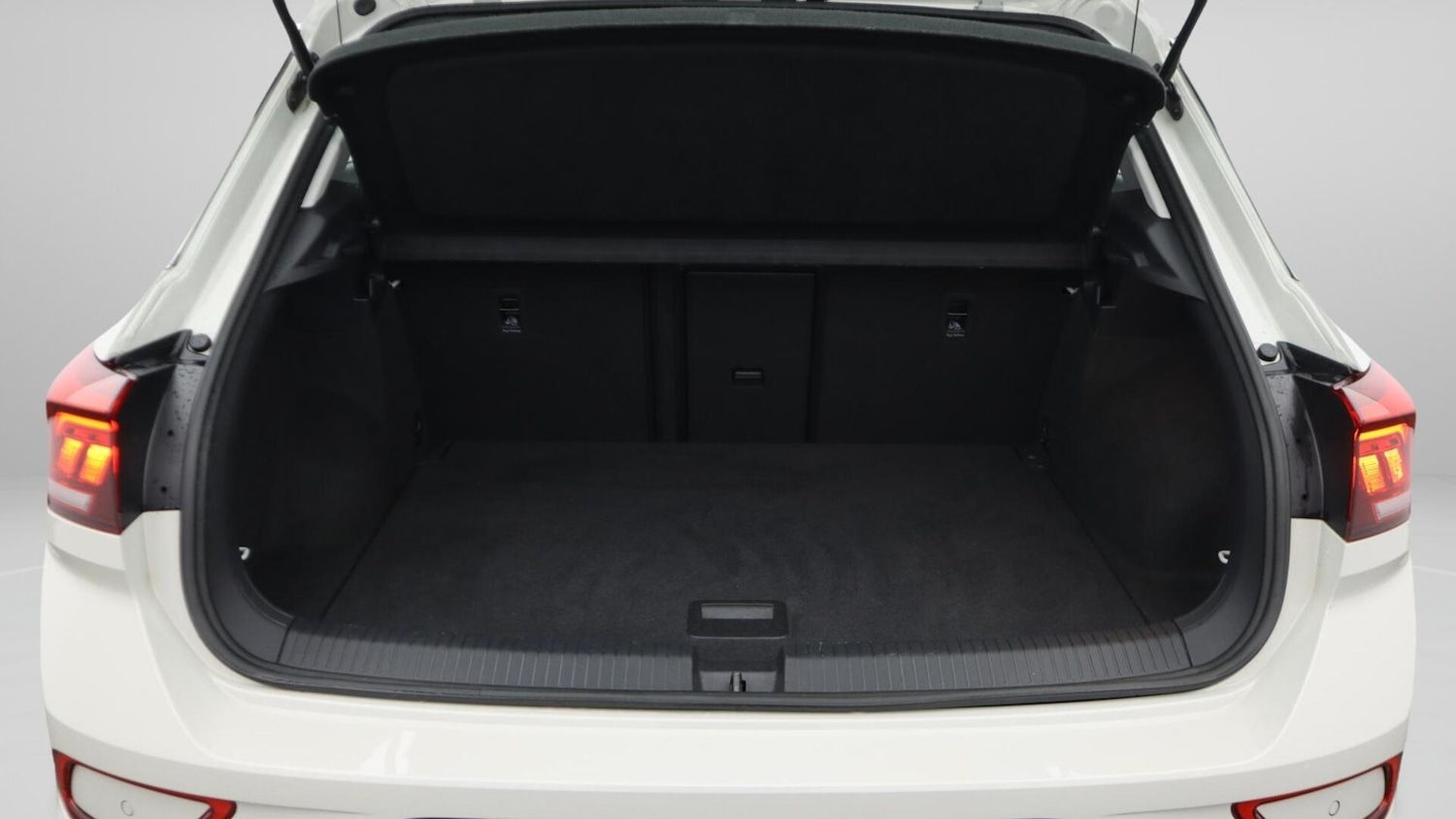 Used Volkswagen T-Roc 2022 for sale - 76561757: Photo 18