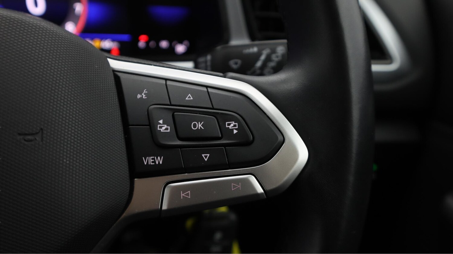 Used Volkswagen T-Roc 2022 for sale - 76561757: Photo 23