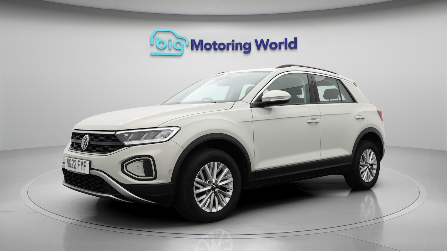 Used Volkswagen T-Roc 2022 for sale - 76561757: Photo 4