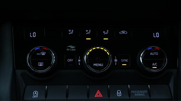 Used Skoda Karoq 2023 for sale - 76152286: Photo 13