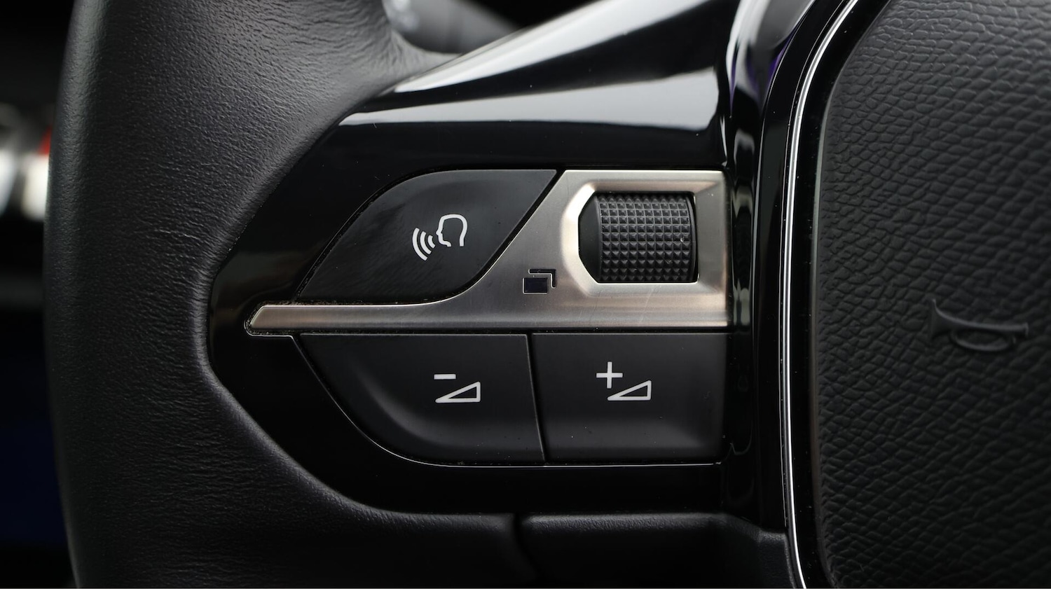 Used Peugeot 3008 2017 for sale - 76432484: Photo 25