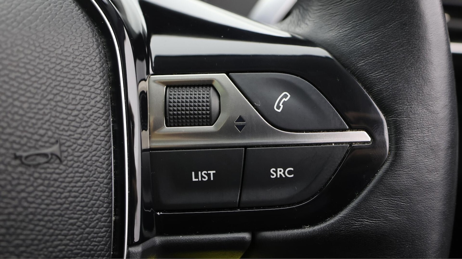 Used Peugeot 3008 2017 for sale - 76432484: Photo 26