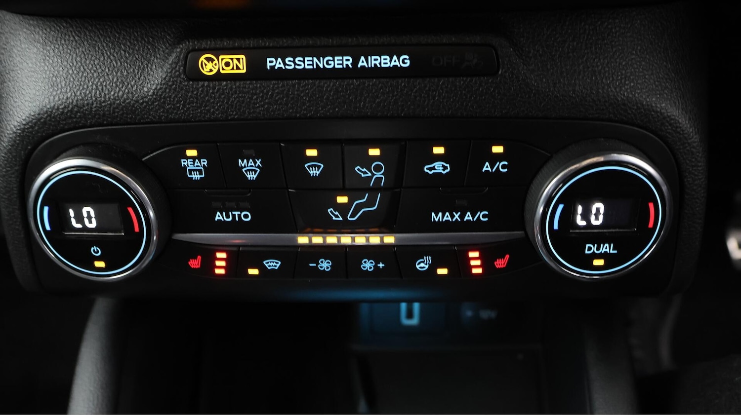 Used Ford Focus 2020 for sale - 76433037: Photo 13