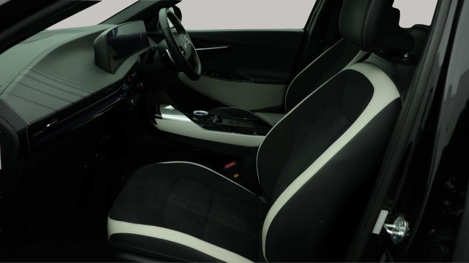 Used Kia EV6 2023 for sale - 78020617: Photo 14