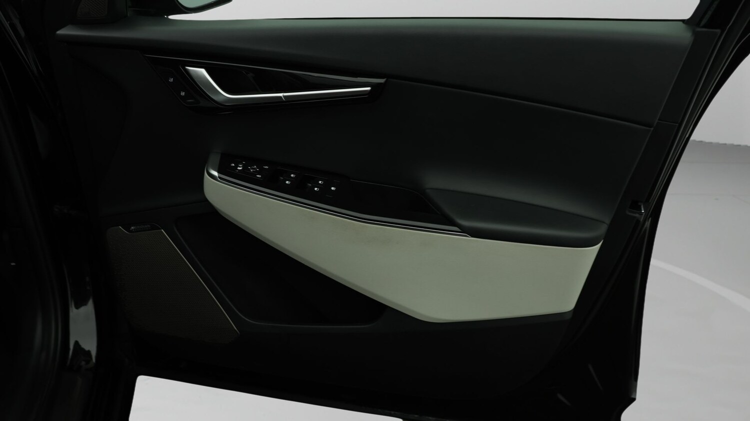 Used Kia EV6 2023 for sale - 78020617: Photo 15