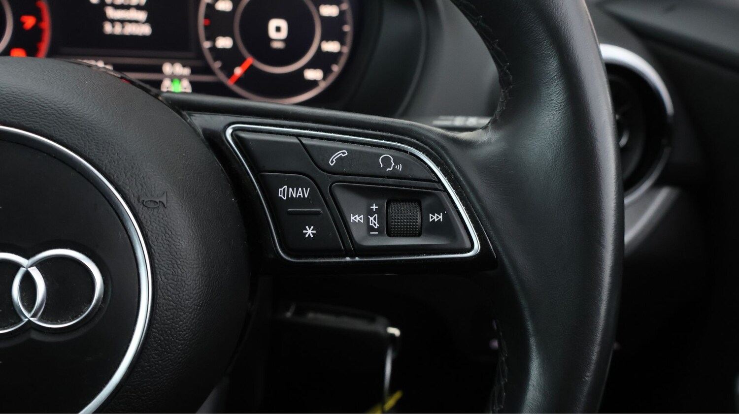 Used Audi Q2 2021 for sale - 77436224: Photo 21