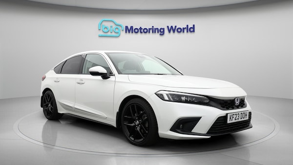 Used Honda Civic 2023 for sale - 75687425: Photo 2