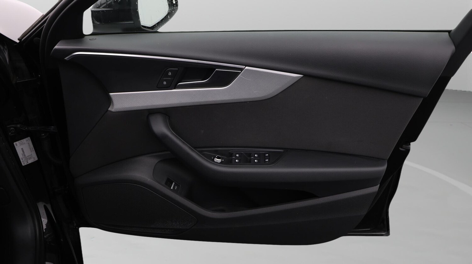 Used Audi A4 Avant for sale - 76485636: Photo 16