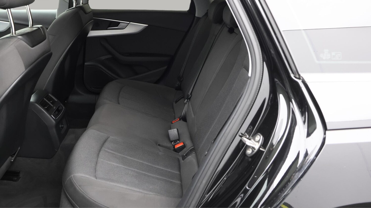 Used Audi A4 Avant for sale - 76485636: Photo 17