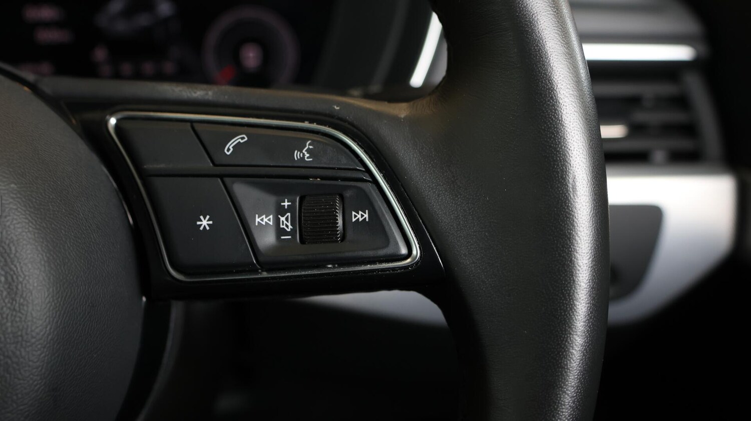 Used Audi A4 Avant for sale - 76485636: Photo 24