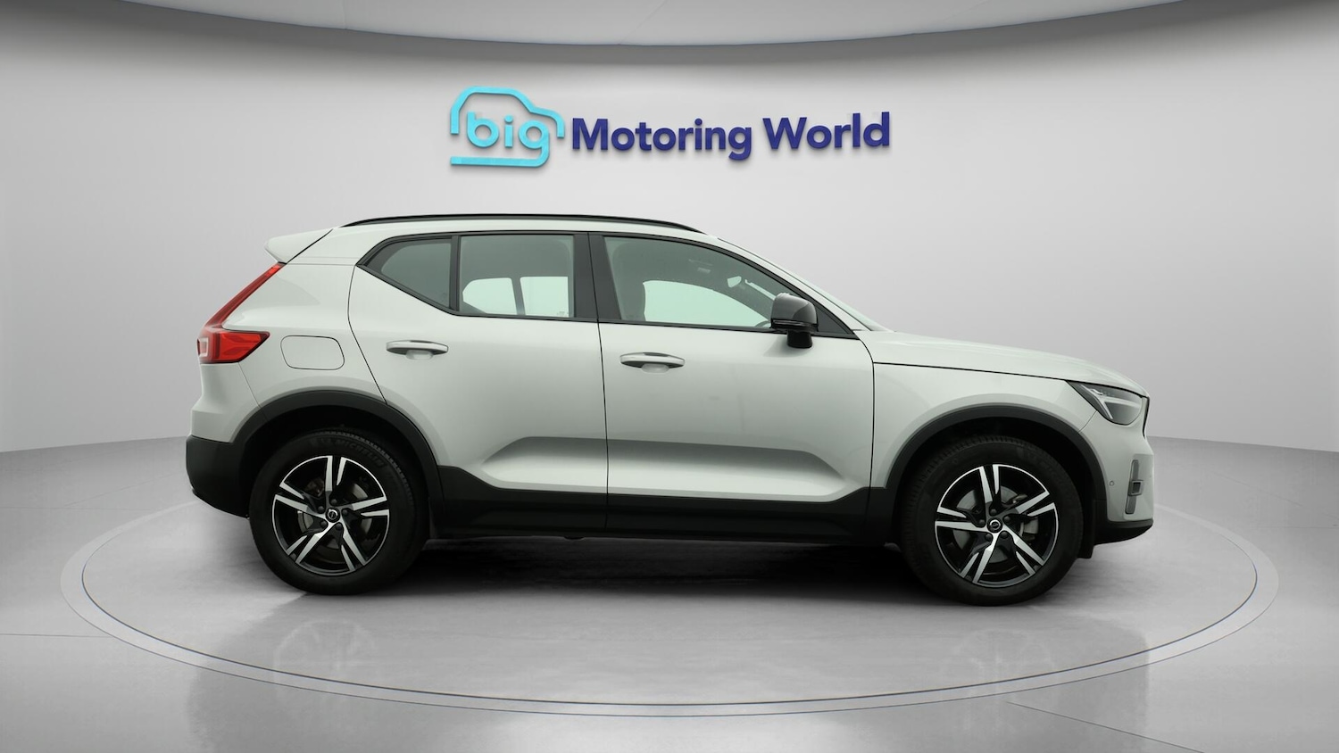 Used Volvo XC40 2023 for sale - 76138073: Photo 9