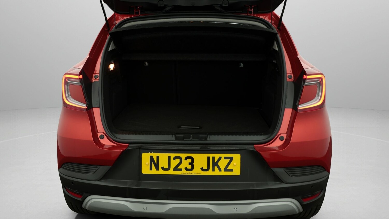 Used Renault Captur 2023 for sale - 77998174: Photo 17