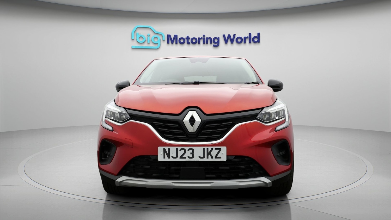 Used Renault Captur 2023 for sale - 77998174: Photo 2