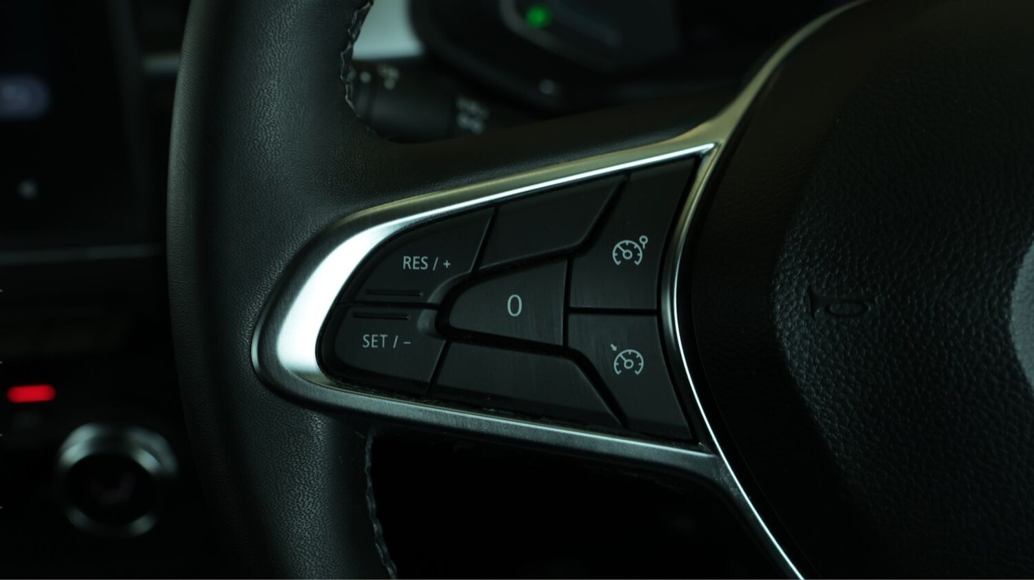 Used Renault Captur 2023 for sale - 77998174: Photo 21