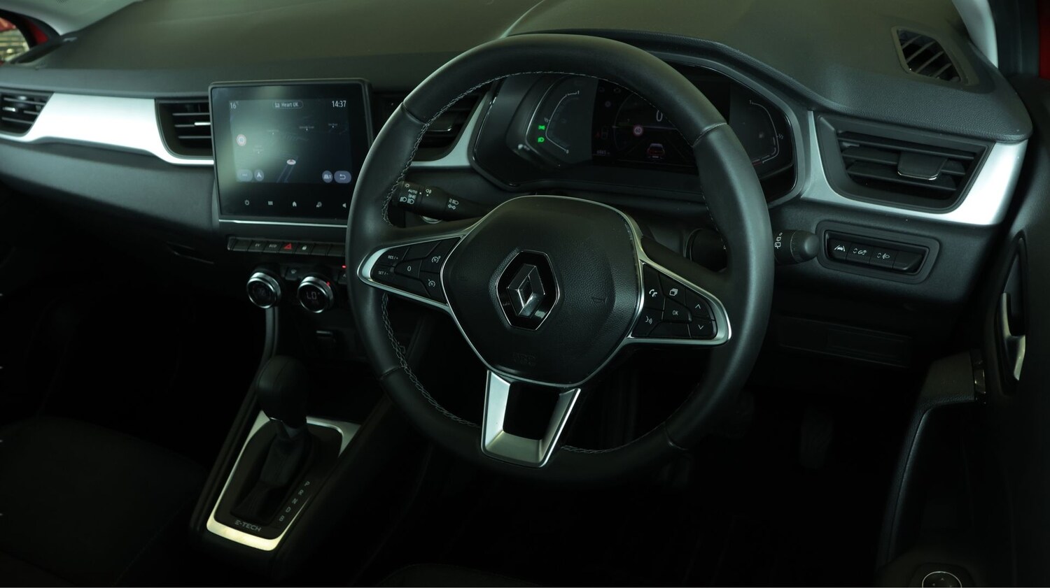 Used Renault Captur 2023 for sale - 77998174: Photo 9