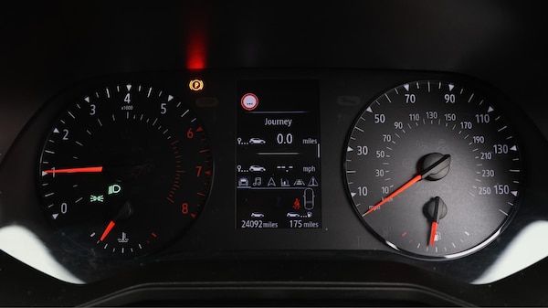 Used Renault Clio 2021 for sale - 76099548: Photo 11