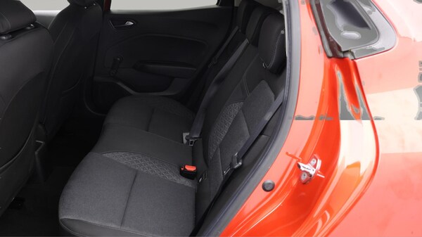 Used Renault Clio 2021 for sale - 76099548: Photo 17