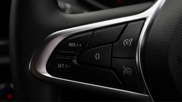 Used Renault Clio 2021 for sale - 76099548: Photo 23