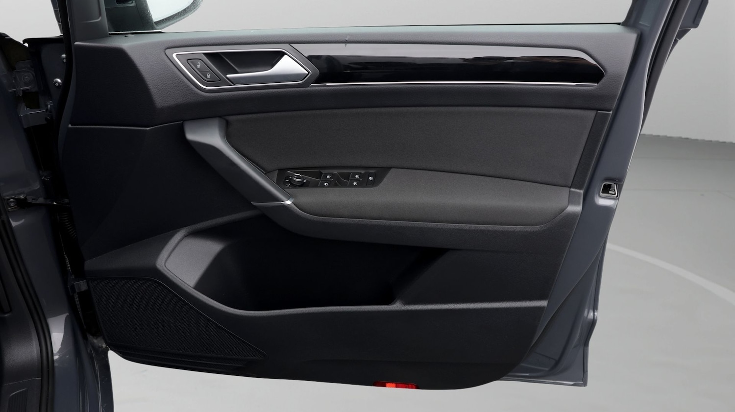 Used Volkswagen Touran 2023 for sale - 77528163: Photo 15