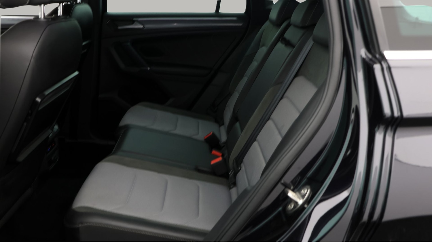 Used Volkswagen Tiguan 2017 for sale - 77341112: Photo 16