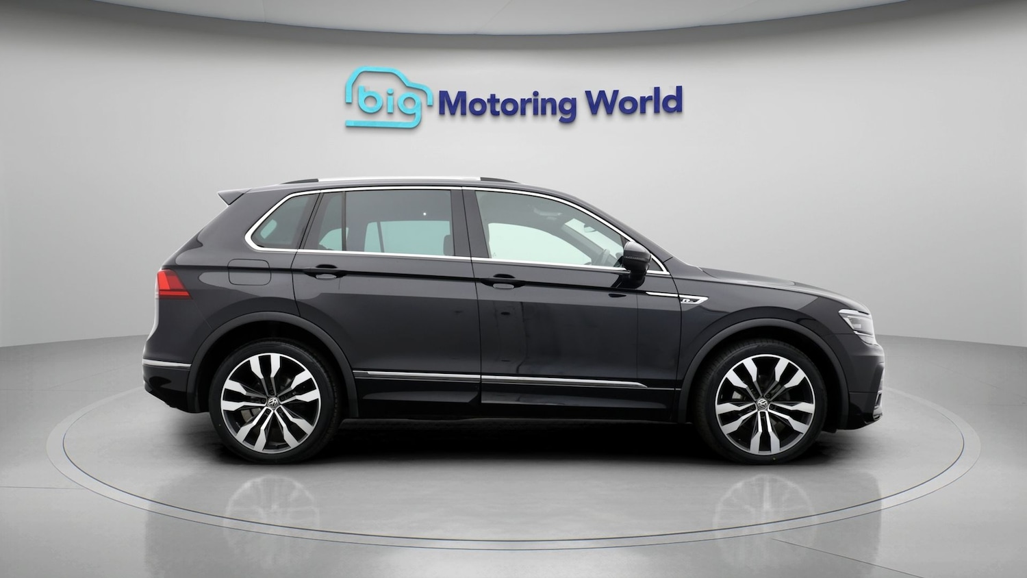 Used Volkswagen Tiguan 2017 for sale - 77341112: Photo 8