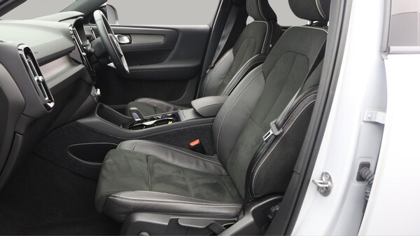 Used Volvo XC40 2022 for sale - 76167048: Photo 15