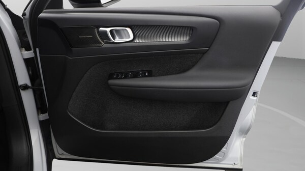 Used Volvo XC40 2022 for sale - 76167048: Photo 16