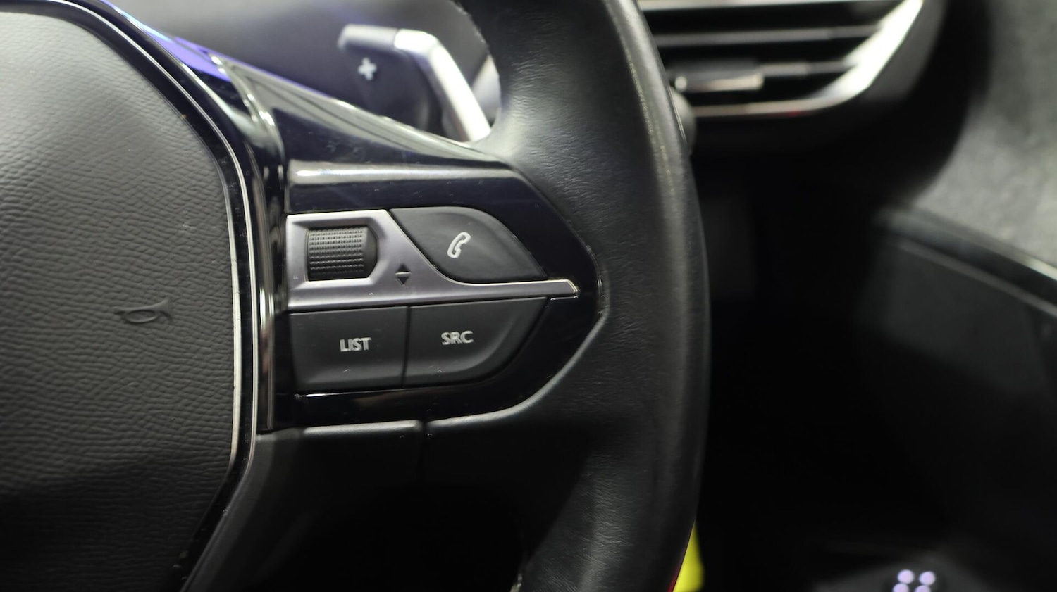 Used Peugeot 3008 2020 for sale - 76667439: Photo 24