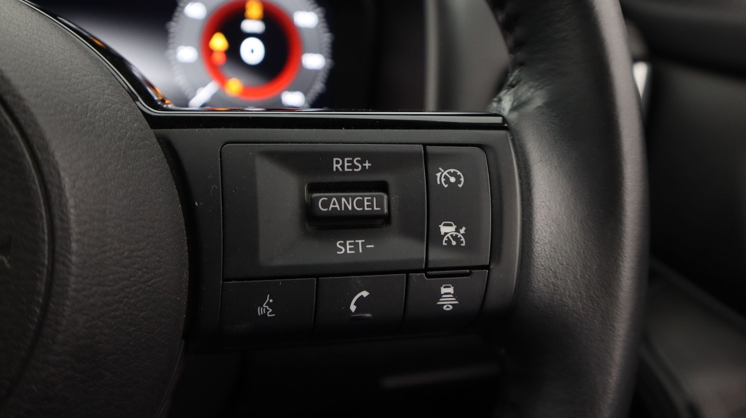 Used Nissan X-Trail 2024 for sale - 77516408: Photo 25