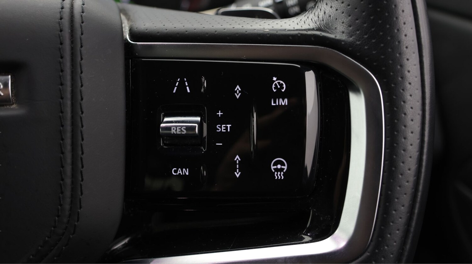 Used Land Rover Range Rover Evoque 2023 for sale - 77539090: Photo 22