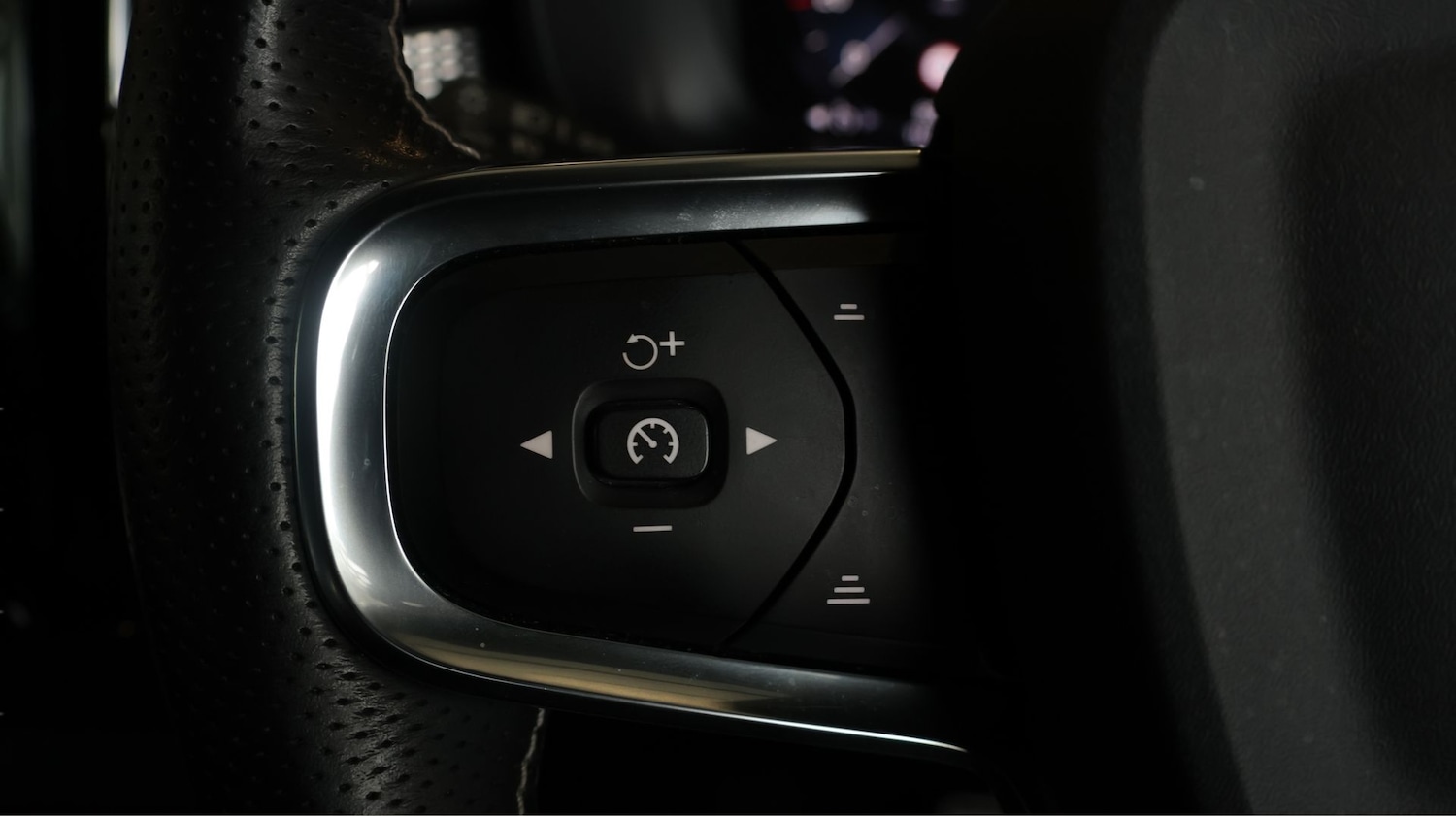 Used Volvo XC40 2021 for sale - 78099001: Photo 21