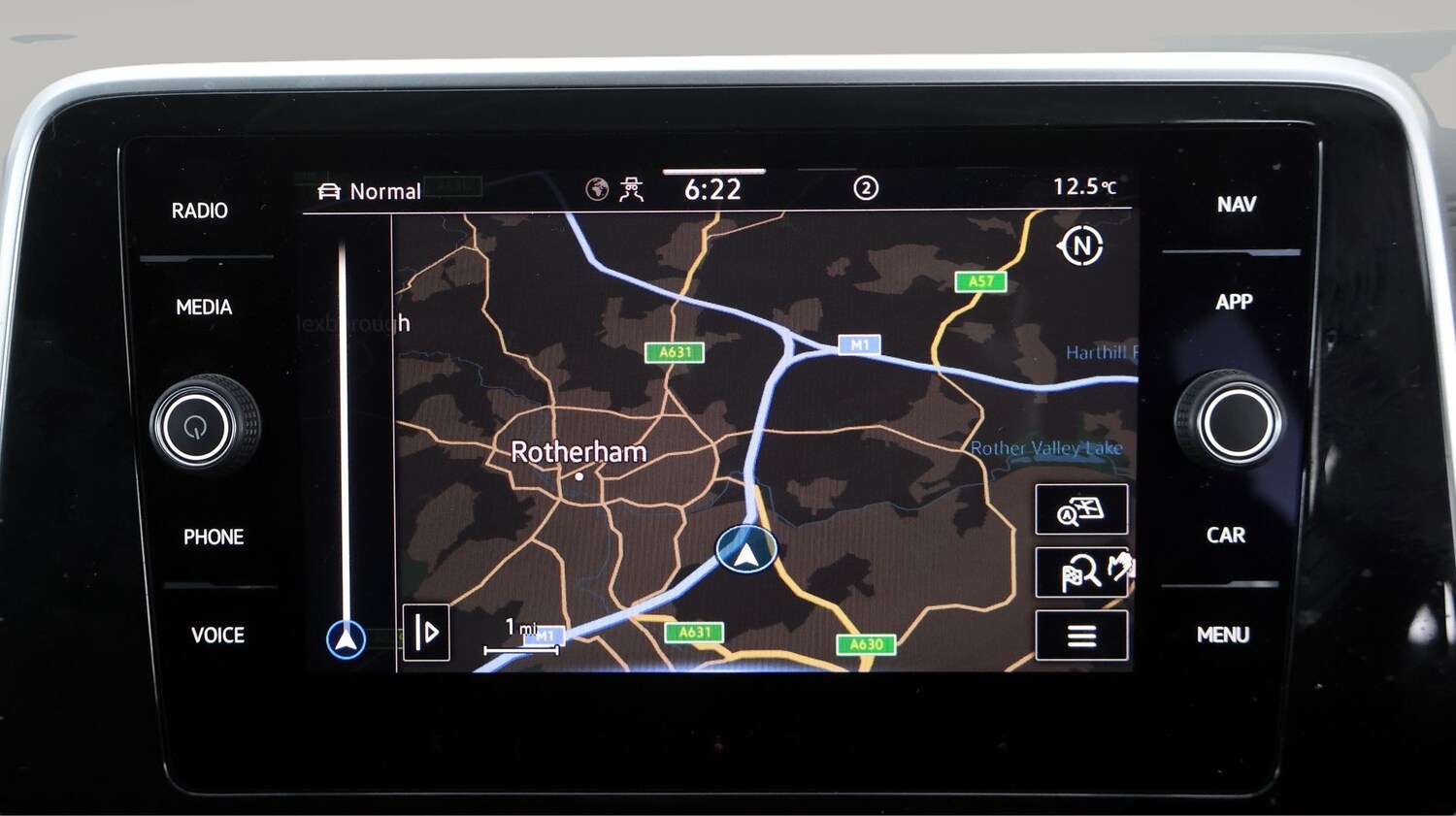 Used Volkswagen T-Roc 2023 for sale - 77675880: Photo 11