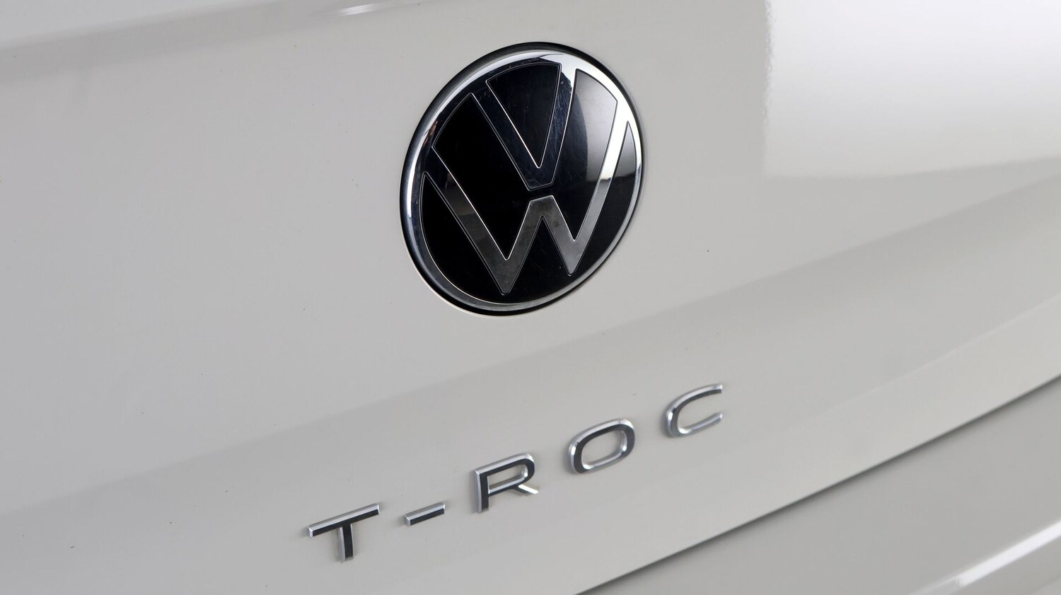 Used Volkswagen T-Roc 2023 for sale - 77675880: Photo 22