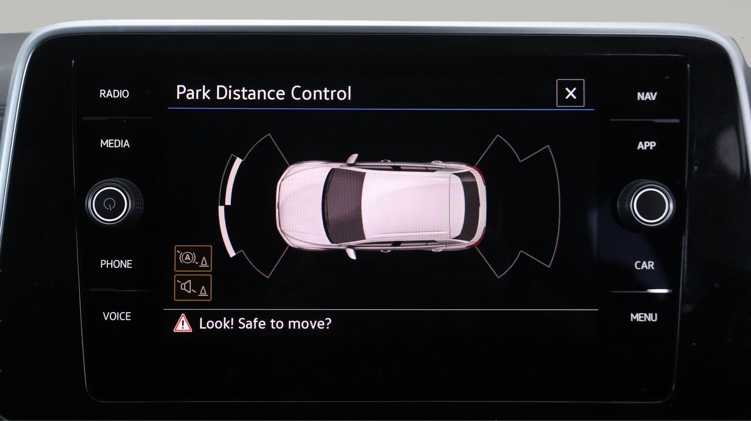 Used Volkswagen T-Roc 2023 for sale - 77675880: Photo 25