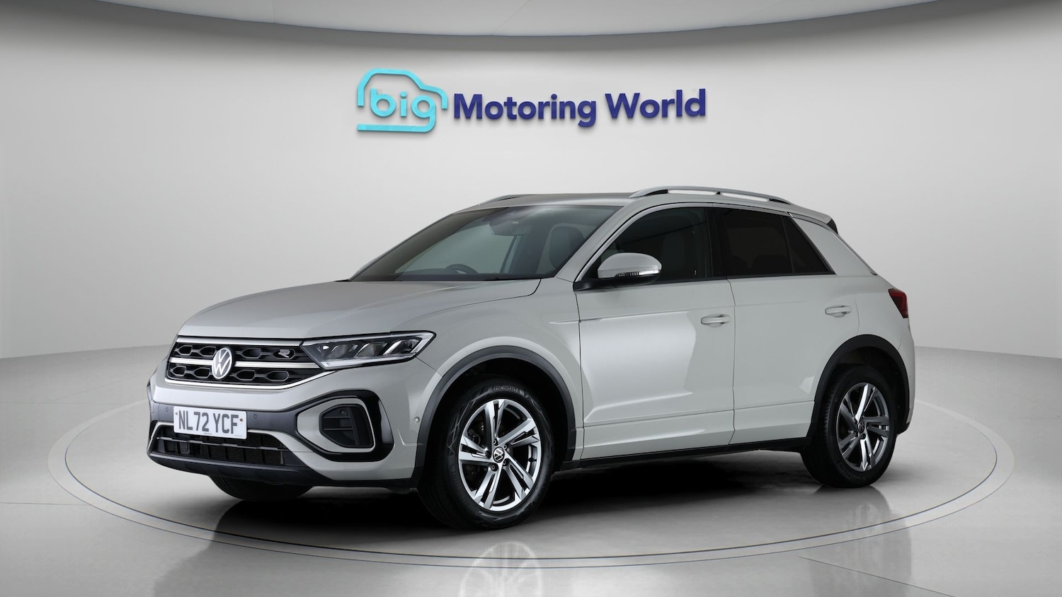 Used Volkswagen T-Roc 2023 for sale - 77675880: Photo 3