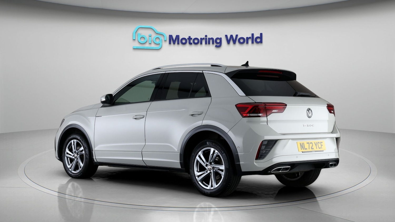 Used Volkswagen T-Roc 2023 for sale - 77675880: Photo 5