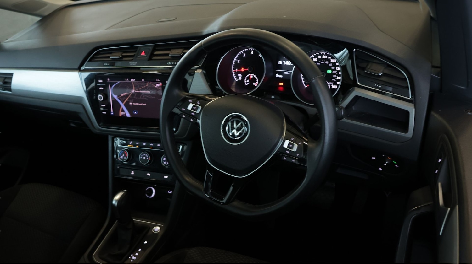 Used Volkswagen Touran 2021 for sale - 77643537: Photo 9