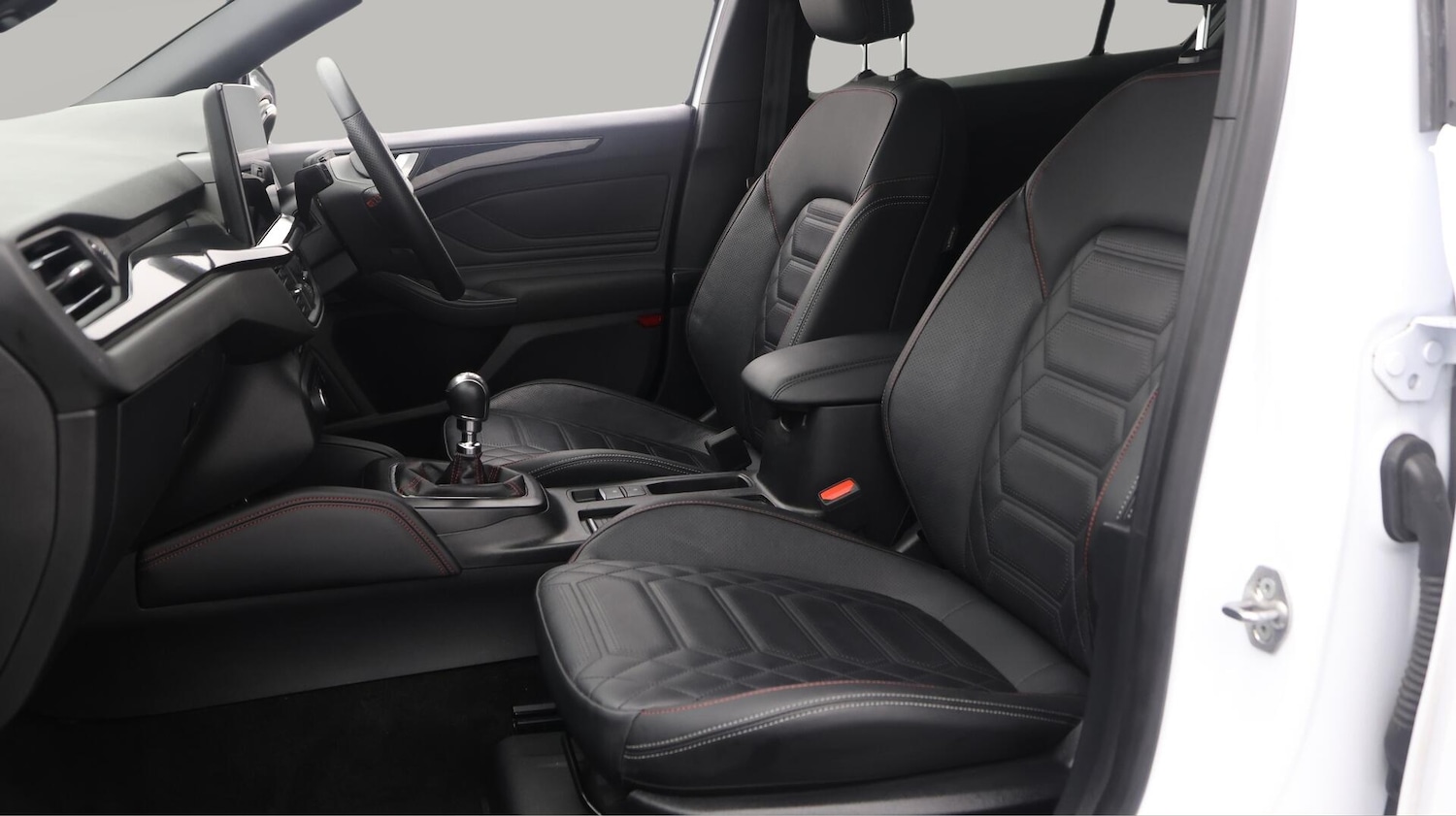 Used Ford Focus 2023 for sale - 76472173: Photo 15