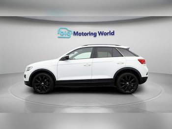 Used Volkswagen T-Roc 2021 for sale - 78905101: Photo