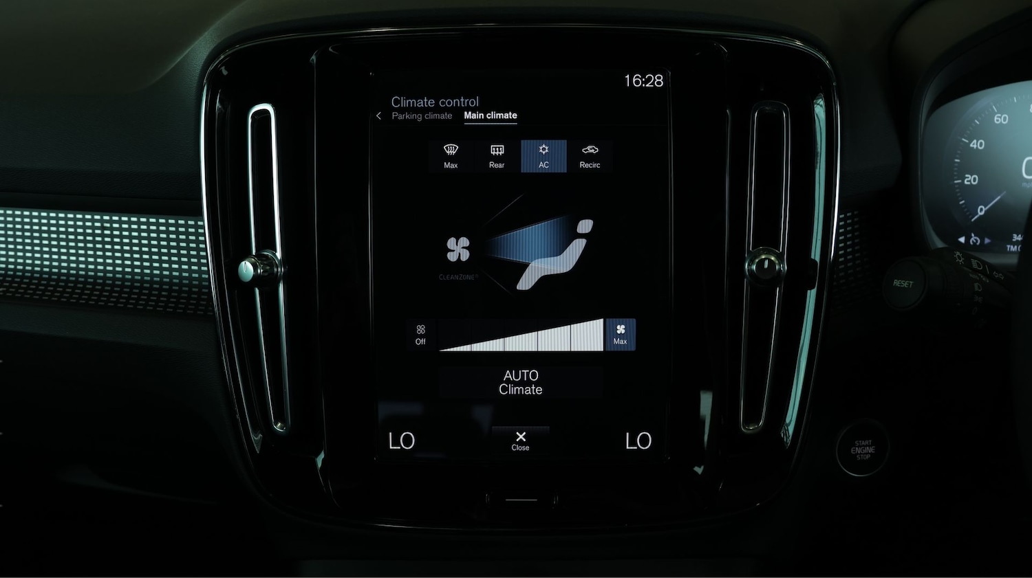 Used Volvo XC40 2022 for sale - 78035261: Photo 12