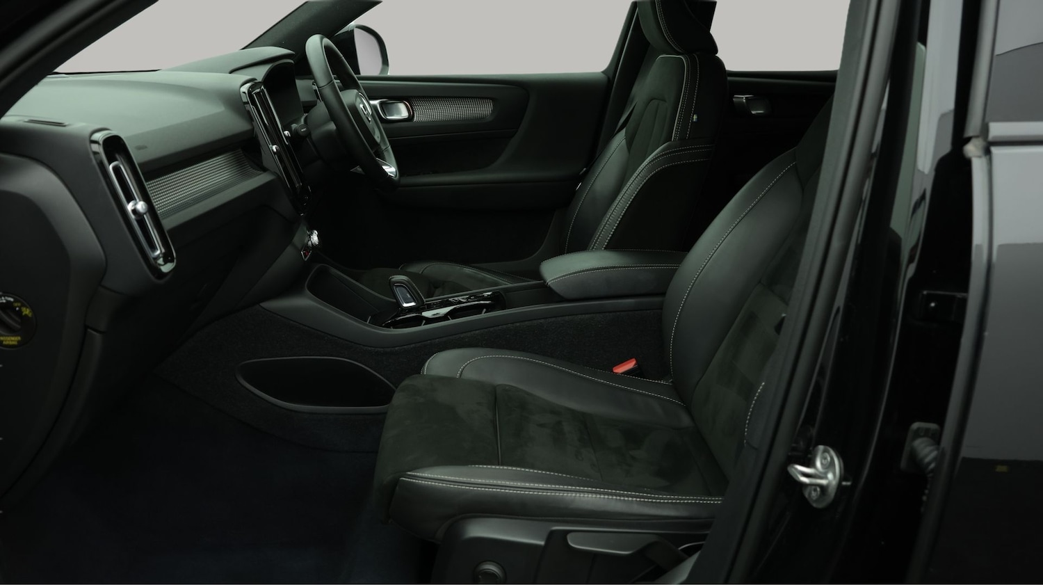 Used Volvo XC40 2022 for sale - 78035261: Photo 14