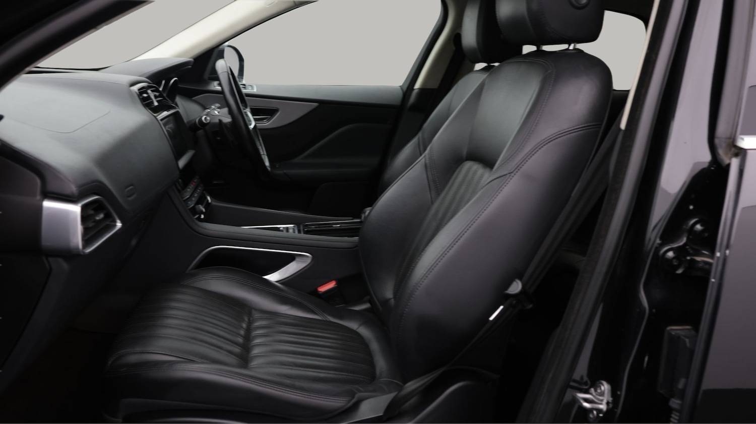 Used Jaguar F-Pace 2020 for sale - 77935922: Photo 14